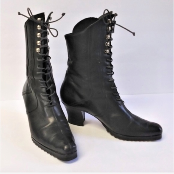 lace up boots no heel